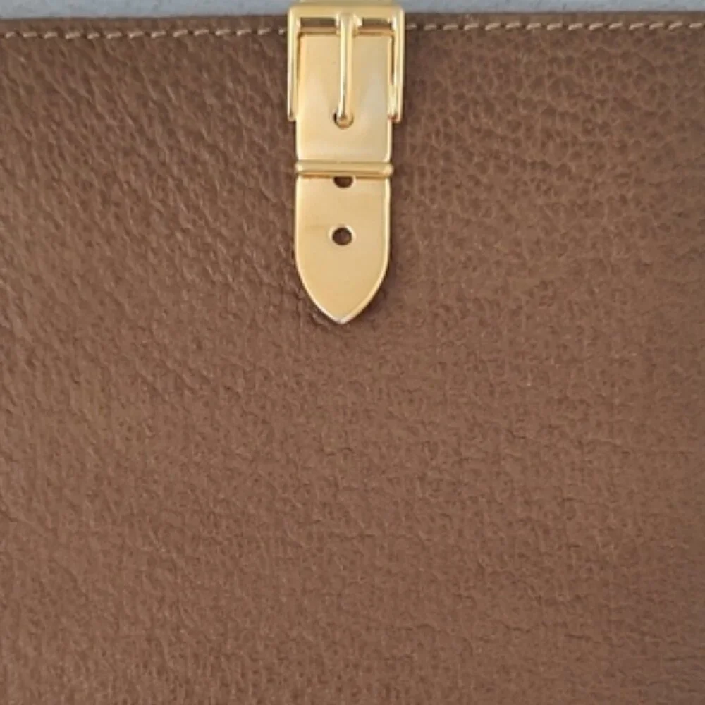 Gucci vintage 70s 80s buckle belt leather compact wallet w/box EUC